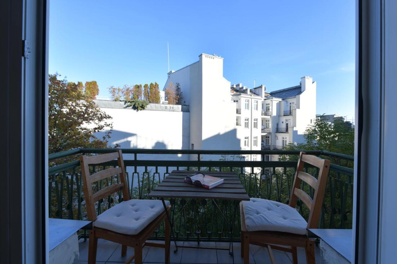 Wilcza 3 - Apartament Dla 4 Osob - 260M Do Ambasady Usa - Duzy Balkon Od Strony Dziedzinca - Wifi - Good Apartments Varsavia Esterno foto