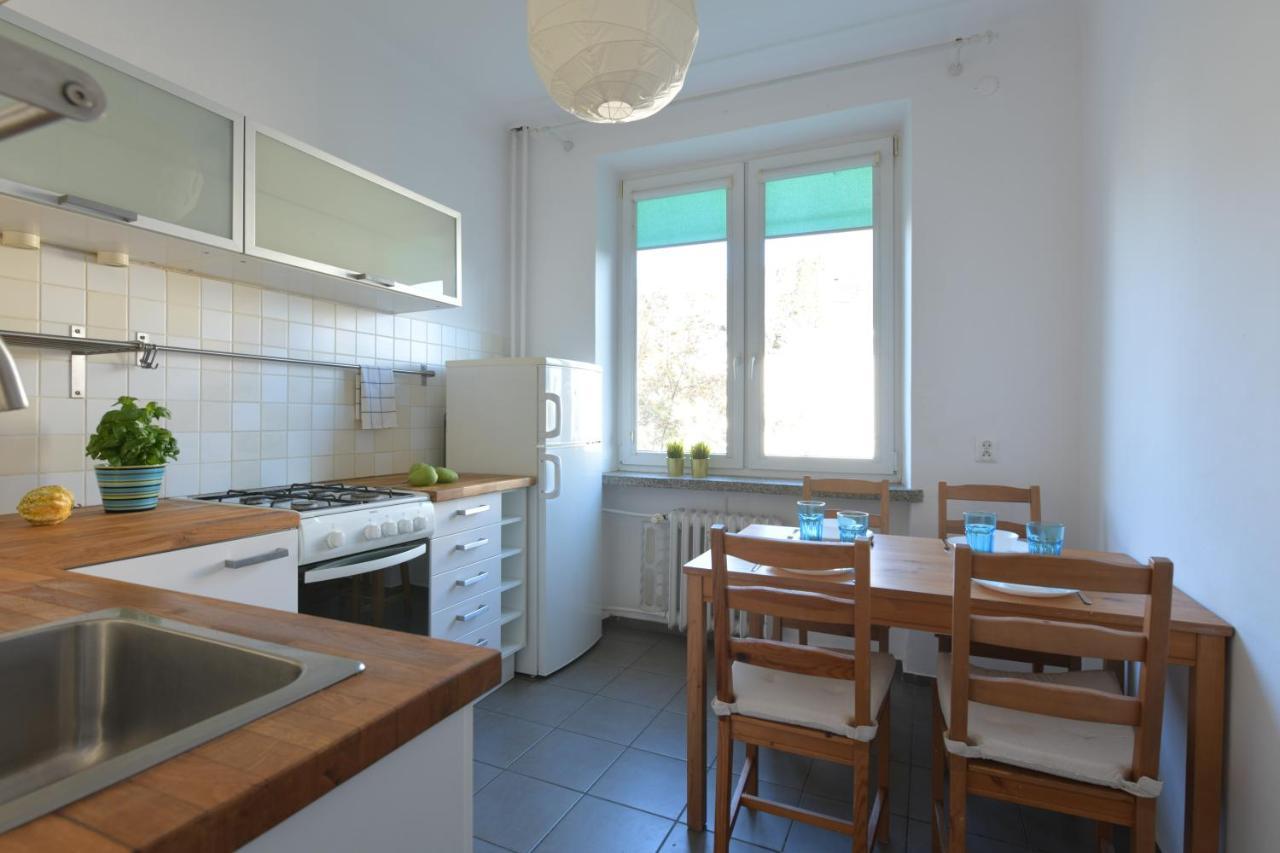 Wilcza 3 - Apartament Dla 4 Osob - 260M Do Ambasady Usa - Duzy Balkon Od Strony Dziedzinca - Wifi - Good Apartments Varsavia Esterno foto